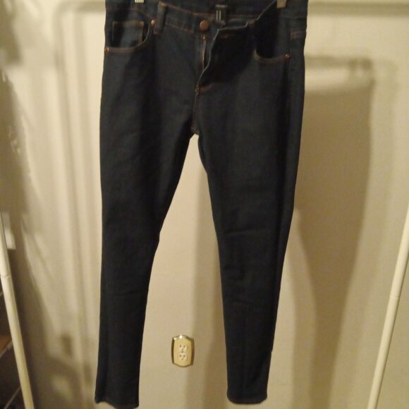 Ladies dark wash Forever 21 skinny jeans size 28 in great condition - Picture 1 of 3